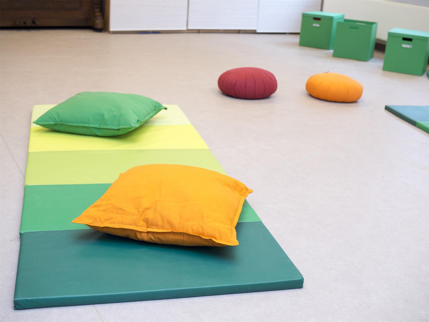 Turnmatte und Kissen
