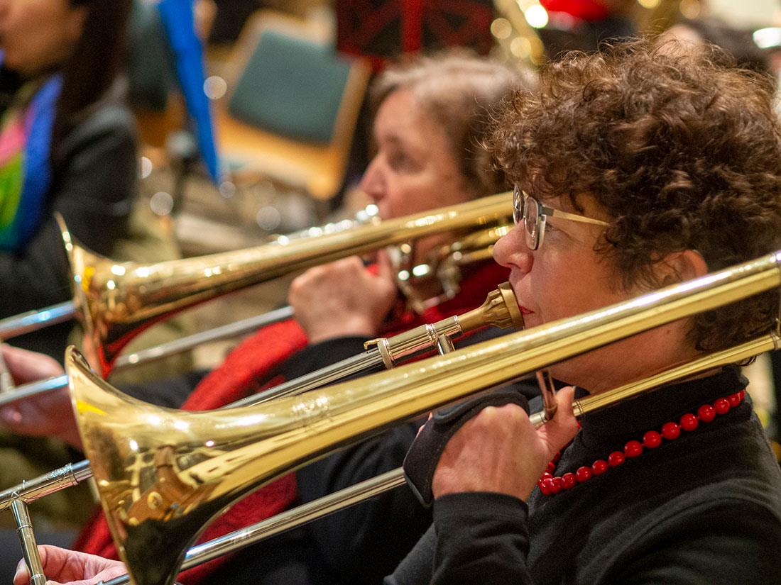 Musiker im Blasorchester