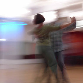 Ausstellung in der Caritas-Galerie zum Thema Tanzen