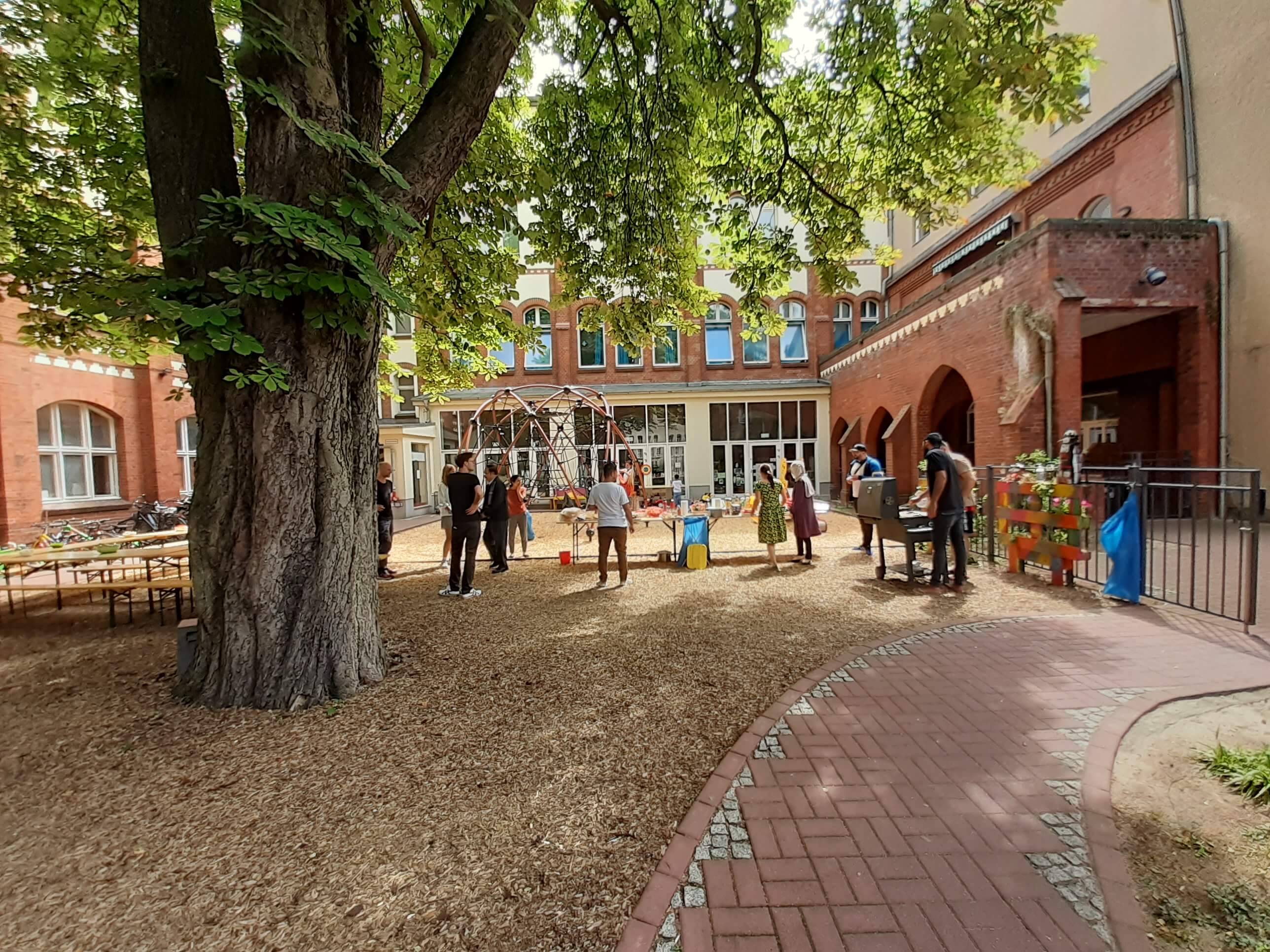 Gemeinschaftsunterkunft Haus Vom Guten Hirten für geflüchtete Menschen