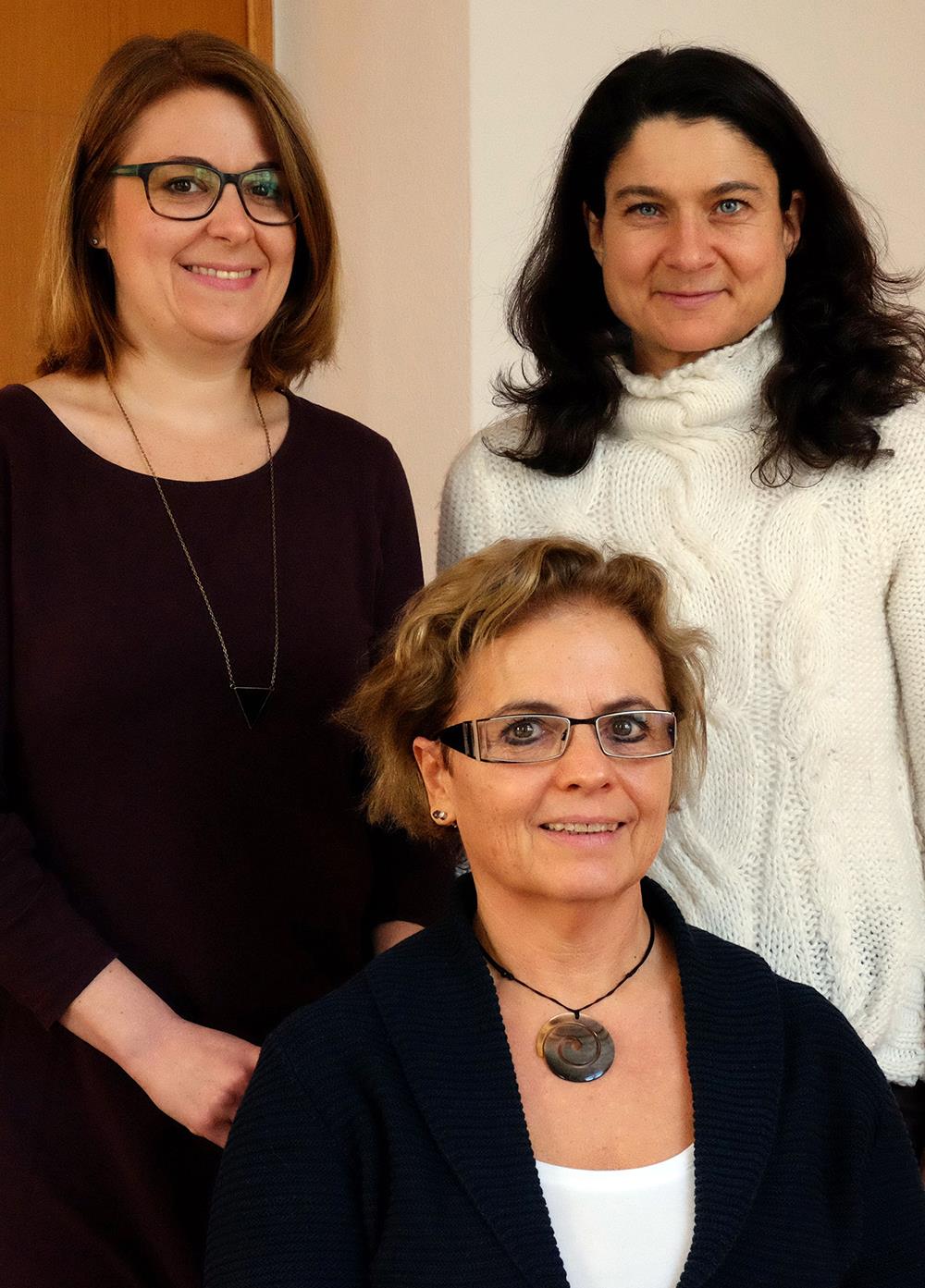 Drei Frauen mittleren Alters